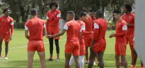 Los nuevos jugadores y los ratificados en Liga de Quito deber&aacute;n presentarse hoy en el complejo de Pomasqui para iniciar los trabajos de pretemporada.
