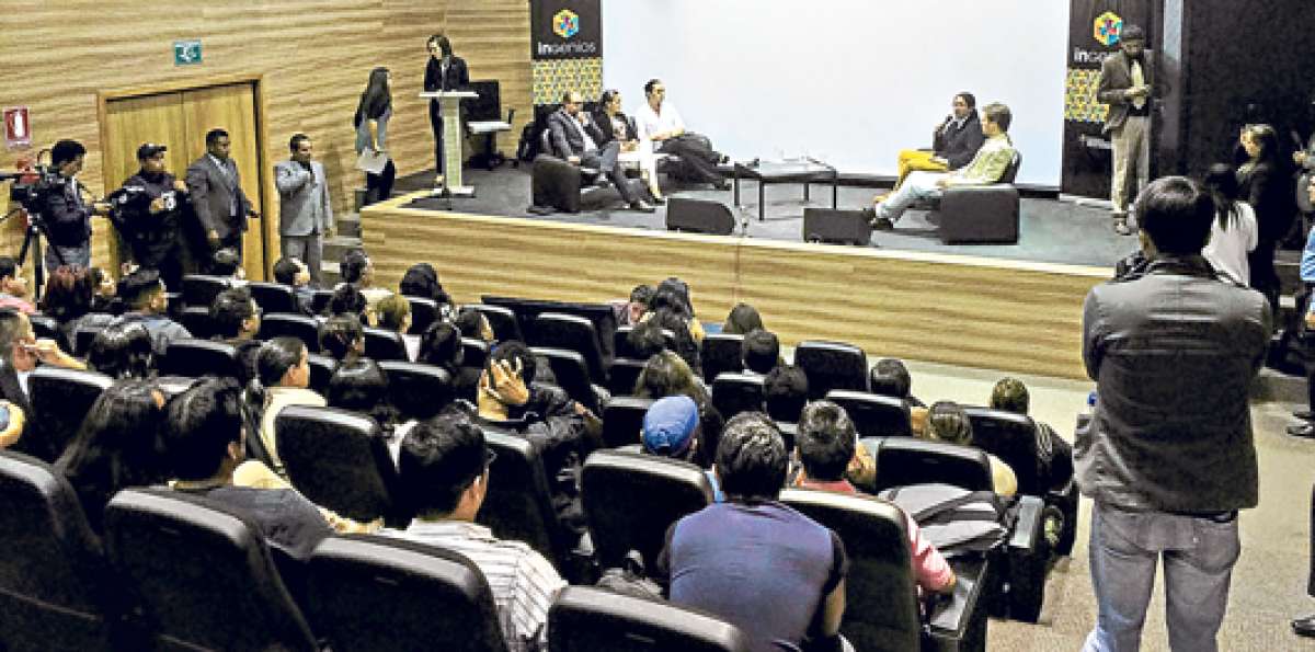 El auditorio del Instituto de Fomento al Talento Humano luci&oacute; lleno. 190 dirigentes participaron en la cita. Foto: Cortes&iacute;a 