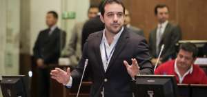 Roberto G&oacute;mez, separado del bloque legislativo de CREO