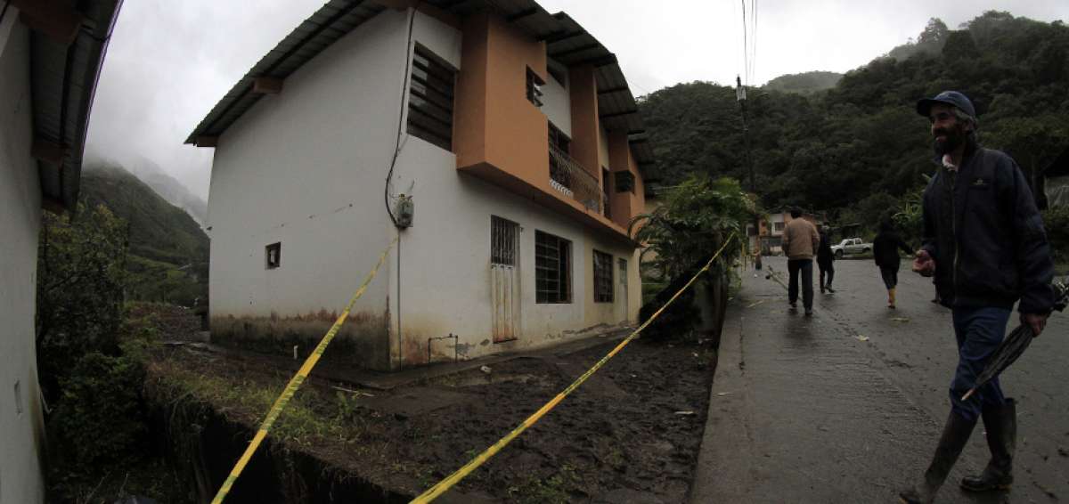 600 familias permanecen aisladas en la parroquia El Triunfo