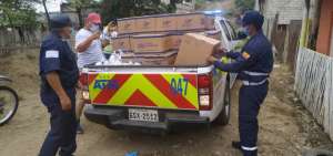 Los kits se entregan puerta a puerta a los beneficiarios.