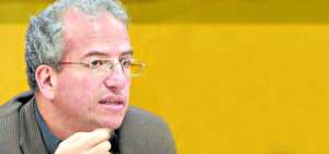 "El Banco Central es la instituci&oacute;n que debe administrar el dinero electr&oacute;nico"