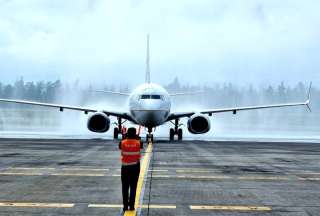 Las medidas de bioseguridad se mantienen en los viajes aéreos