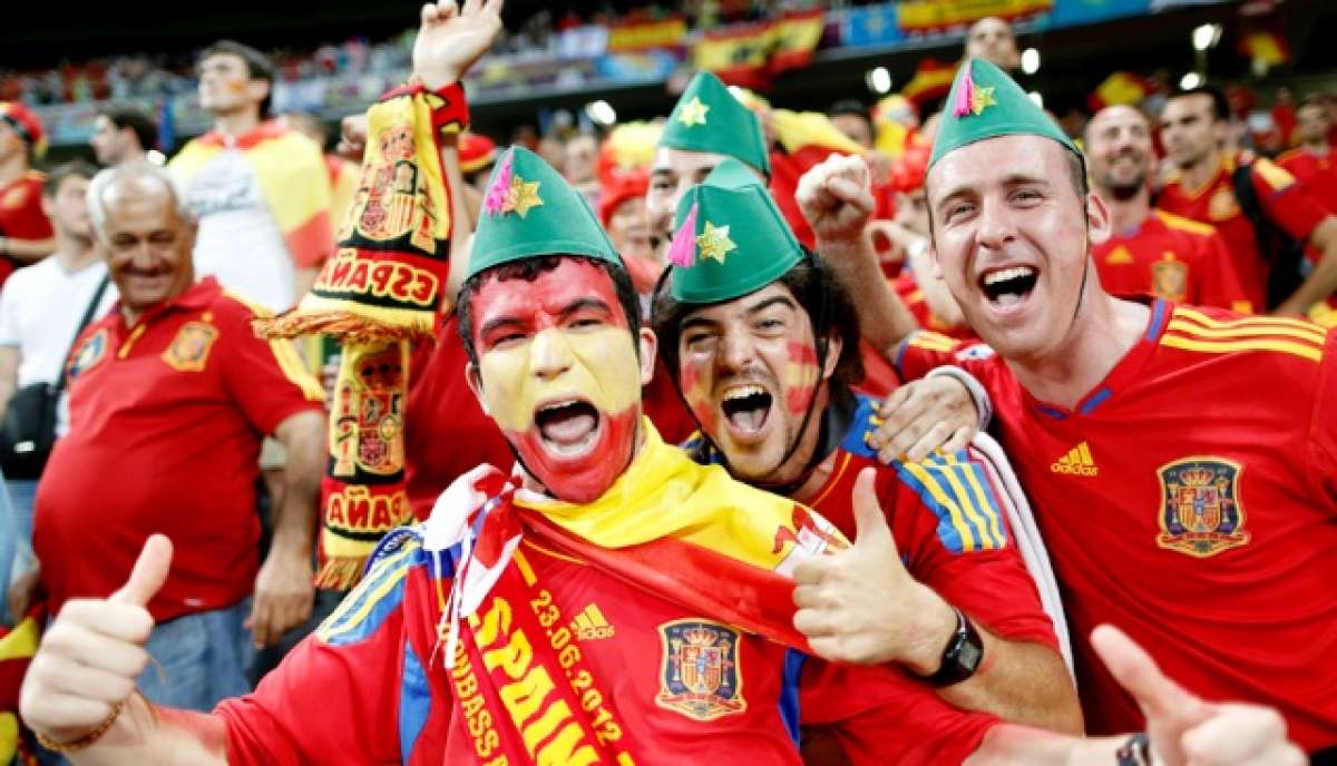 Espa&ntilde;oles estar&aacute;n en minor&iacute;a entre las hinchadas de la sede de Curitiba