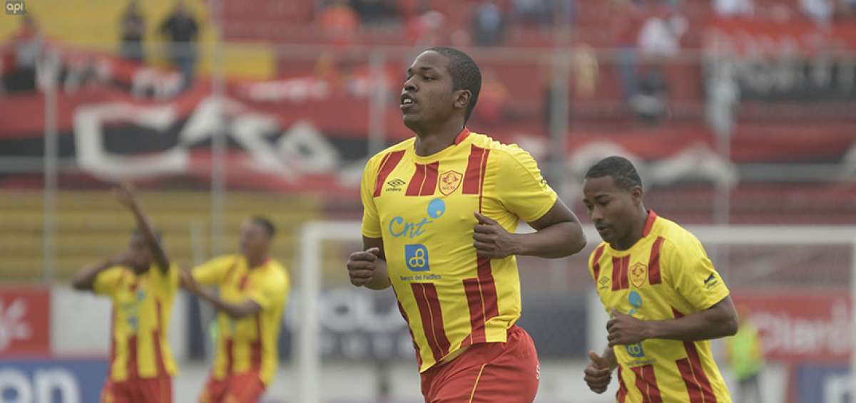 El delantero Edson Monta&ntilde;o es el goleador de Aucas con seis tantos en nueve jornadas. Contra Deportivo Cuenca marc&oacute; una tripleta.