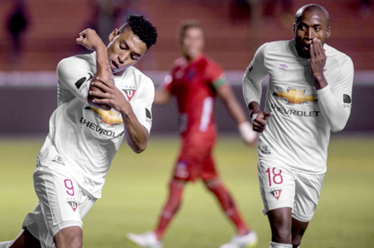 Con tantos de Miller Castillo (d) y Luis Congo, el equipo &lsquo;merengue&rsquo; venci&oacute; a River Ecuador, que luci&oacute; t&iacute;mido en el primer tiempo y arriesgado en el segundo. Foto: Marco Salgado / El Tel&eacute;grafo