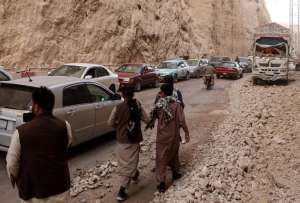 Elevan a más de 20 los muertos y 530 los heridos por el terremoto de 6,3 en Afganistán