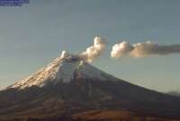 Este jueves 08 de diciembre de 2022 se reportó emisión de gases y ceniza del volcán Cotopaxi.