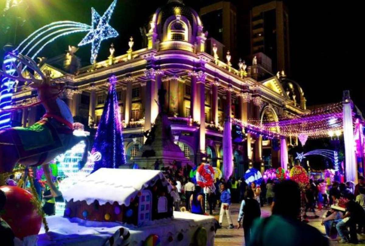 Nueve lugares c&eacute;ntricos de Guayaquil se iluminan por Navidad