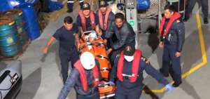 Guardacostas de la Isla San Crist&oacute;bal rescataron a un tripulante que sufri&oacute; una fractura