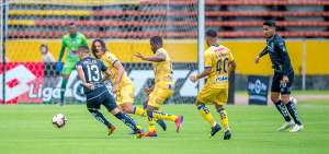 En el estadio Ol&iacute;mpico Atahualpa de Quito, Am&eacute;rica y Delf&iacute;n SC igualaron 1-1 por la d&eacute;cima cuarta jornada de la Liga Pro, que terminar&aacute; este lunes 20 de mayo.