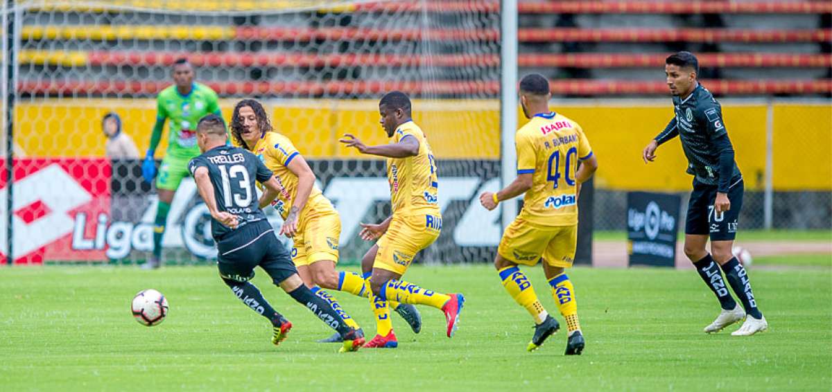 En el estadio Ol&iacute;mpico Atahualpa de Quito, Am&eacute;rica y Delf&iacute;n SC igualaron 1-1 por la d&eacute;cima cuarta jornada de la Liga Pro, que terminar&aacute; este lunes 20 de mayo.