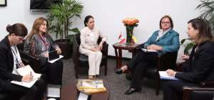 Roc&iacute;o de Moreno y Nancy Ann Lange dialogaron sobre discapacidad y se acord&oacute; el apoyo de Ecuador en estos temas.