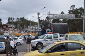 El personal de la Unidad de Migraci&oacute;n en Rumichaca se encuentra listo para atender en los dos puntos de control migratorio legalizados, Rumichaca y Tufi&ntilde;o. Foto: Carlos Jim&eacute;nez / El Tel&eacute;grafo