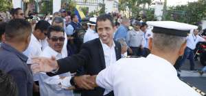 El presidente interino de Venezuela, Juan Guaid&oacute;, recorri&oacute; el s&aacute;bado 2 de marzo Salinas.