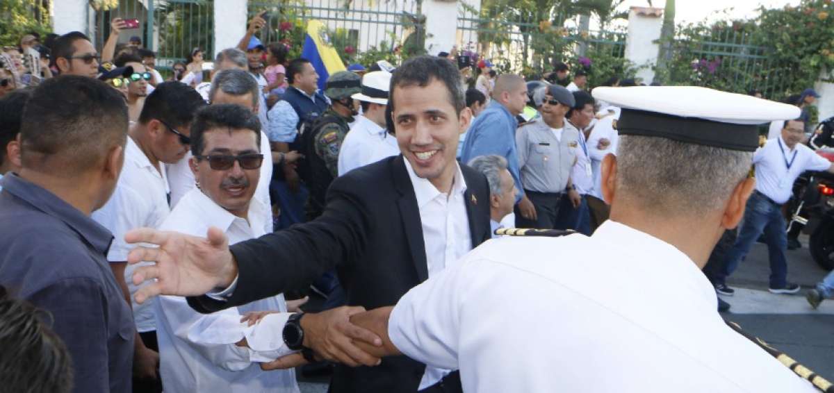 El presidente interino de Venezuela, Juan Guaid&oacute;, recorri&oacute; el s&aacute;bado 2 de marzo Salinas.