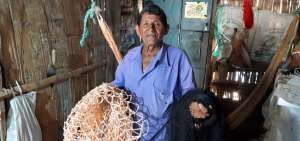 El tejido de hamacas a&uacute;n se mantiene en Samborond&oacute;n