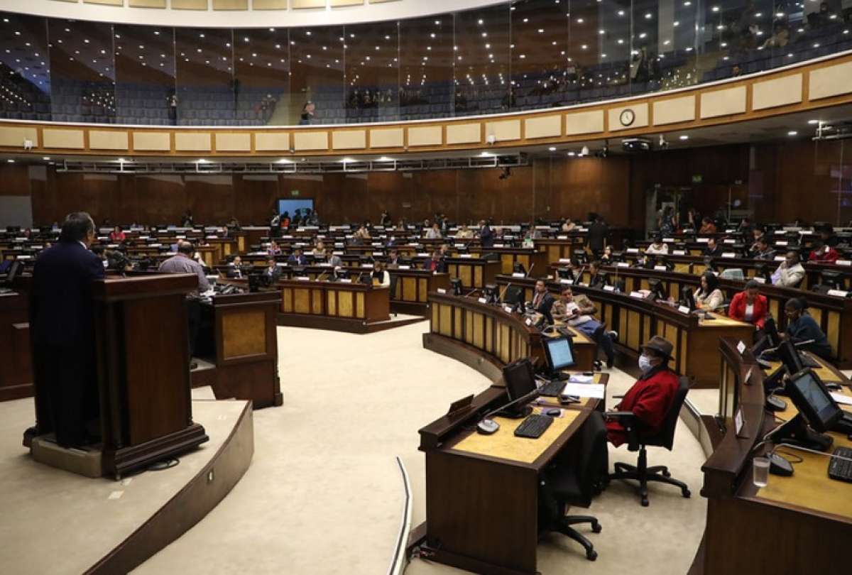 Segundo debate del proyecto de ley de que Regula el Uso Legítimo de la Fuerza fue suspendido