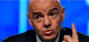 Infantino llama a "castigar" a los racistas tras el Bulgaria-Inglaterra