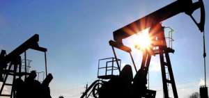 El barril fue impulsado por los precios de los productos refinados, especialmente el di&eacute;sel que aprovecha se al m&aacute;ximo en el fr&iacute;o que afecta a la costa este de Estados Unidos. 