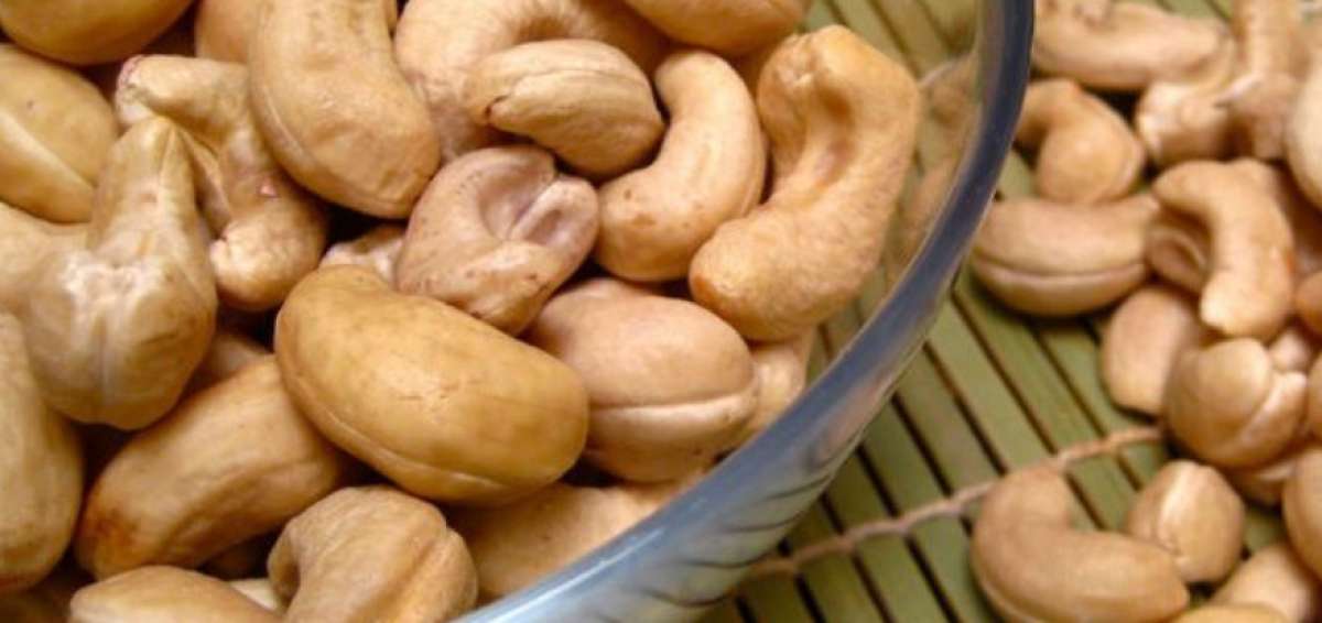 Arcsa alerta sobre el peligro de ingerir nuez de la India