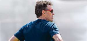 Luis Enrique deja el Bar&ccedil;a pero promete volver