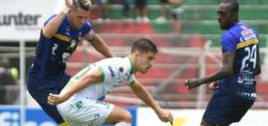 Liga de Portoviejo ampl&iacute;a la mala racha de Delf&iacute;n