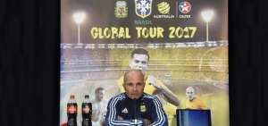 El esperado debut de Sampaoli