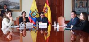 Ecuador y Espa&ntilde;a firman acuerdos para proyectos de educaci&oacute;n y salud
