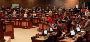 La Asamblea Nacional recibi&oacute; esta tarde el veto parcial del Ejecutivo.