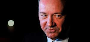 Protagonista de House of Cards vuelve a defenderse