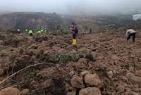 Zona cero deslizamiento de tierra en Alausí