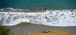 Hasta hoy llegar&aacute;n olas de 1,8 metros a la Costa ecuatoriana