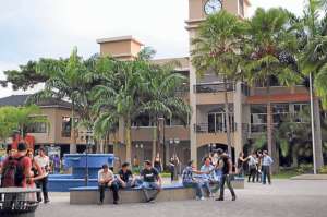El reglamento ser&aacute; socializado con los estudiantes de las universidades particulares. Foto tomada de sitio web UEES.