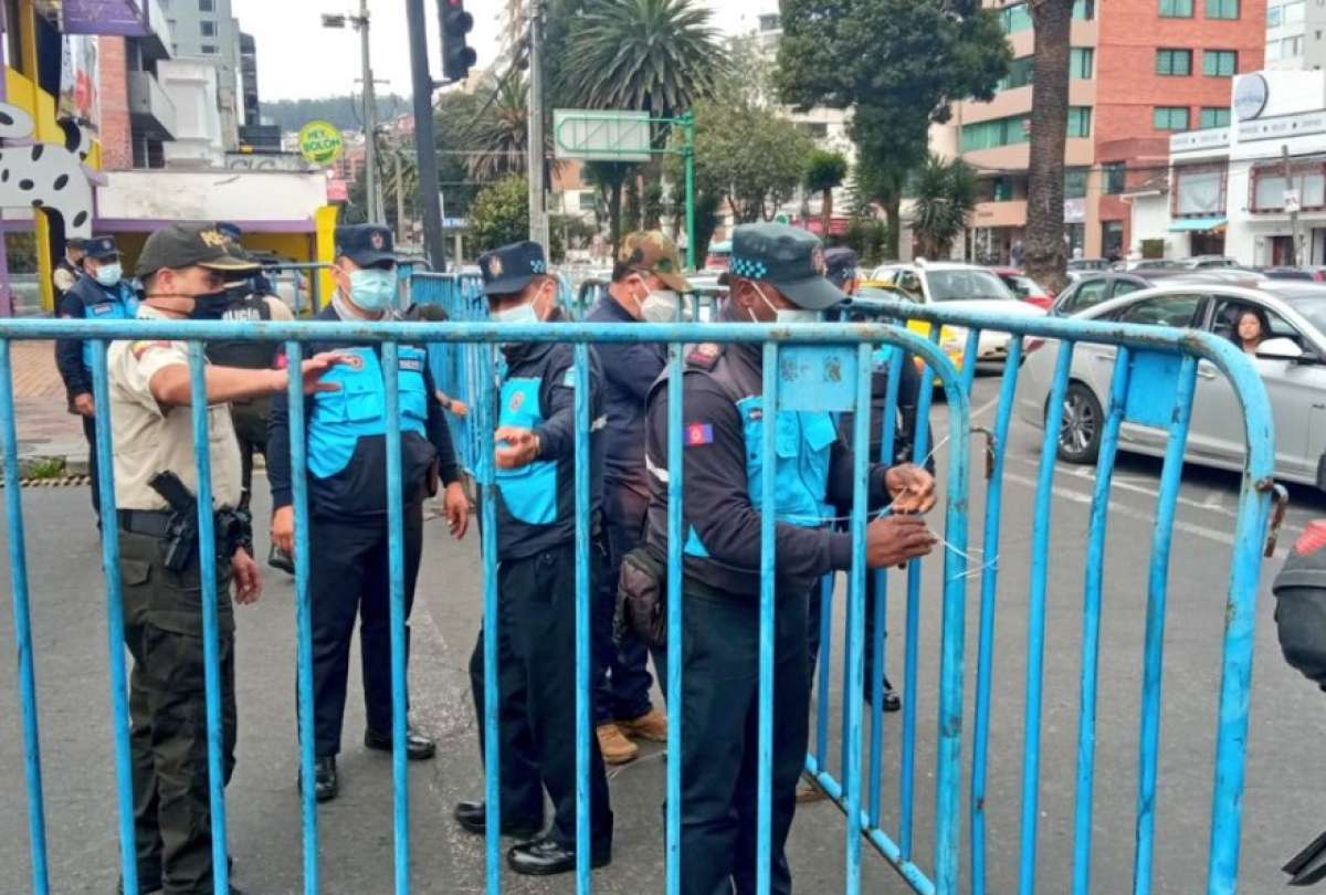 Municipio coloca vallas para impedir el acceso a la Shyris