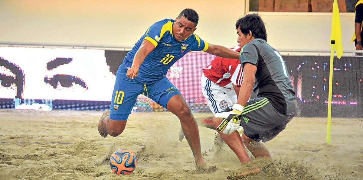 El equipo ecuatoriano de f&uacute;tbol playa se clasific&oacute; a las semifinales del torneo. Hoy se enfrenta a El Salvador. Foto: Archivo.