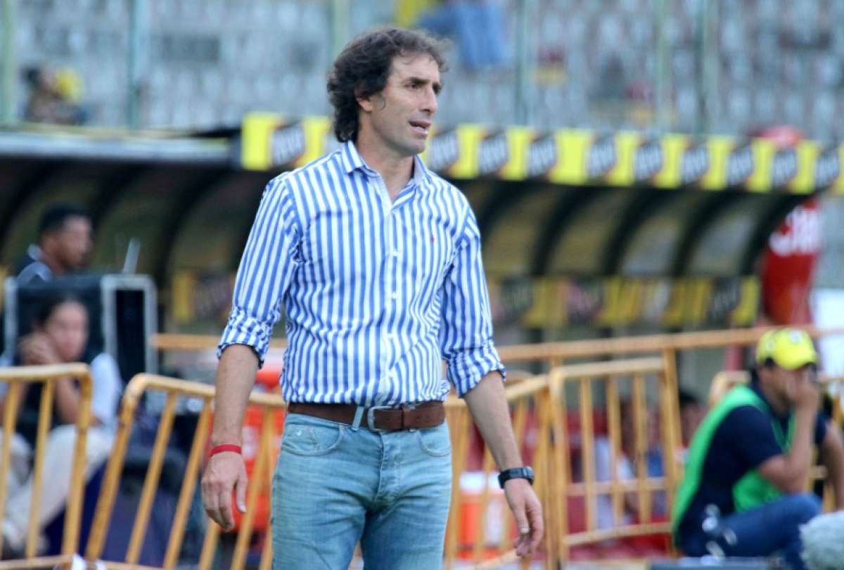 Almada confiesa que Barcelona habr&iacute;a tenido m&aacute;s oportunidades contra Lan&uacute;s en la Libertadores 2017