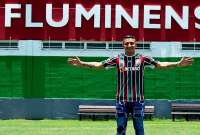 Mario Pineida fue presentado en el Fluminense como nuevo refuerzo