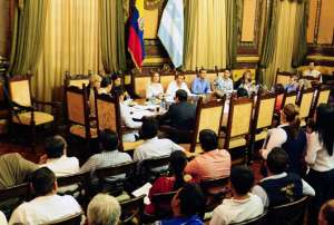 En la sesi&oacute;n del 28 de septiembre de 2012 se utiliz&oacute; el mecanismo de la &lsquo;silla vac&iacute;a&rsquo;, aunque su ocupante no tuvo derecho a voto, como se&ntilde;ala la Constituci&oacute;n. Foto: Archivo/El Tel&eacute;grafo
