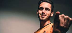 Campana cont&oacute; por qu&eacute; fich&oacute; por Wolves