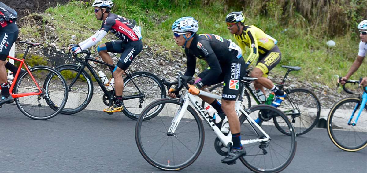 El pedalista de 19 a&ntilde;os se adapta al Team Uni&oacute;n Cicl&iacute;stica de M&oacute;naco. Richard Carapaz lo recomend&oacute;.