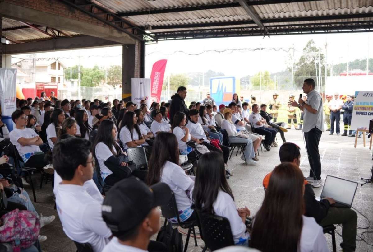 221 jóvenes azuayos se forman en gestión de riesgos