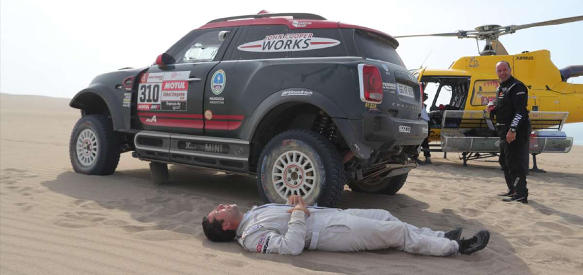 El piloto argentino Orlando Terranova, del equipo Mini, tuvo que abandonar el martes, durante la segunda etapa, por un dolor lumbar.