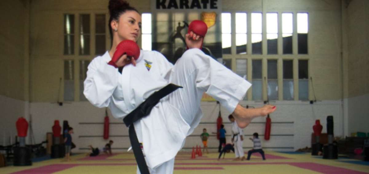 La karateca ecuatoriana Jacqueline Factos es candidata a obtener medalla de oro en los Juegos Panamericanos de Lima.