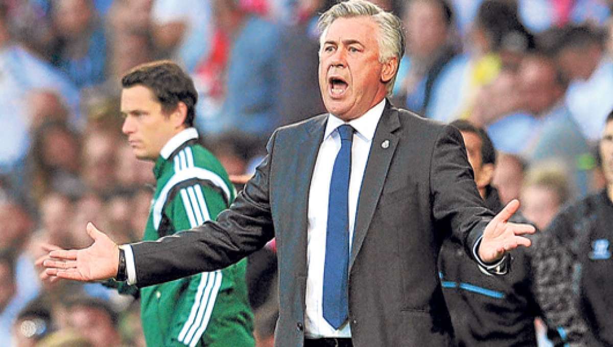 Carlo Ancelotti, DT del Real Madrid, elogi&oacute; la importancia de tener una plantilla amplia y nutrida en todas sus  l&iacute;neas para afrontar 6 competiciones en el a&ntilde;o. Foto: AFP.