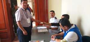 Militares en servicio pasivo votaron durante toda la jornada; el Consejo Nacional Electoral brind&oacute; asesor&iacute;a t&eacute;cnica en el proceso. 