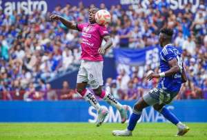 Emelec fue castigado por el comportamiento de su hinchada en el partido ante Independiente del Valle