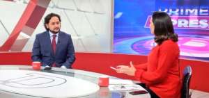 El ministro de Telecomunicaciones, Andr&eacute;s Michelena, durante la entrevista en Ecuador TV.