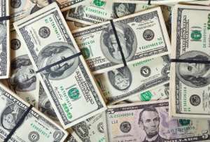 Noboa ratificó el dólar como único medio de pago en Ecuador