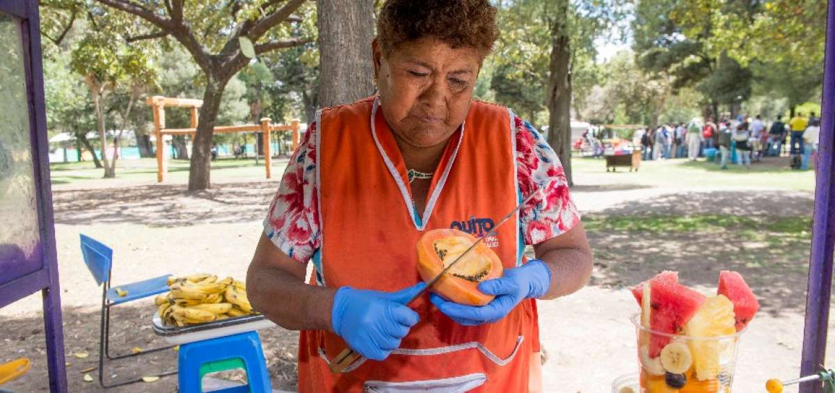 Con el expendio de frutas sostuvo a sus 13 hijos